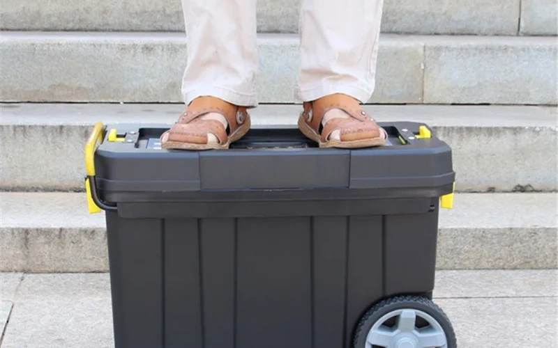 portable-garage-tool-storage-system